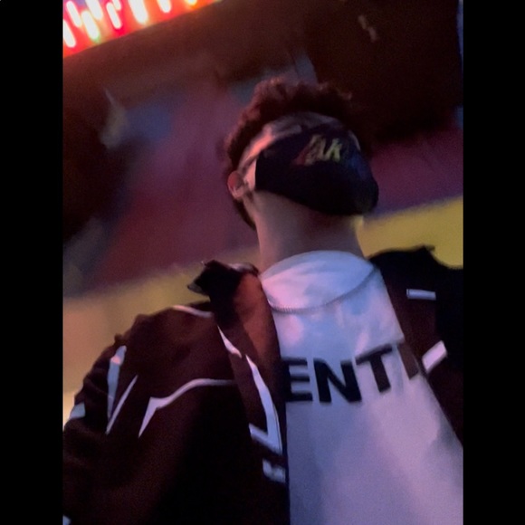 Meet your Posher, Jordan - Picture 2 of 4